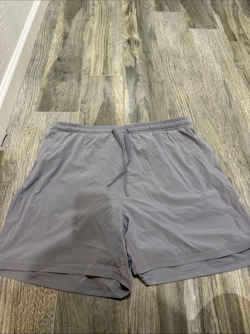 Men's Athletic Drawstring Shorts in Light Gray